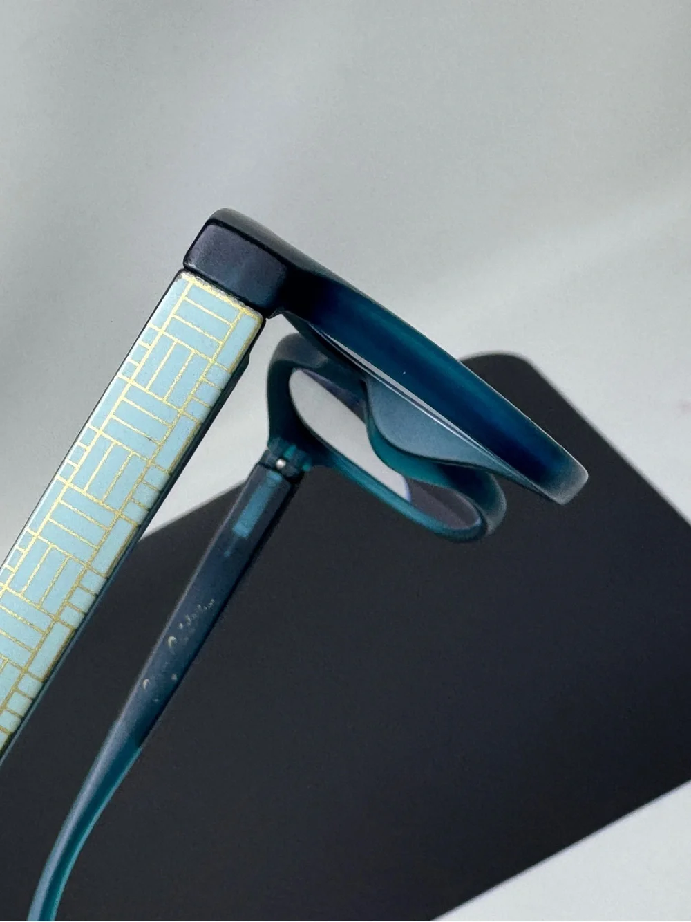 Peepers 2651 Brocade Focus Blue Golden Reading Glasses +2.00
